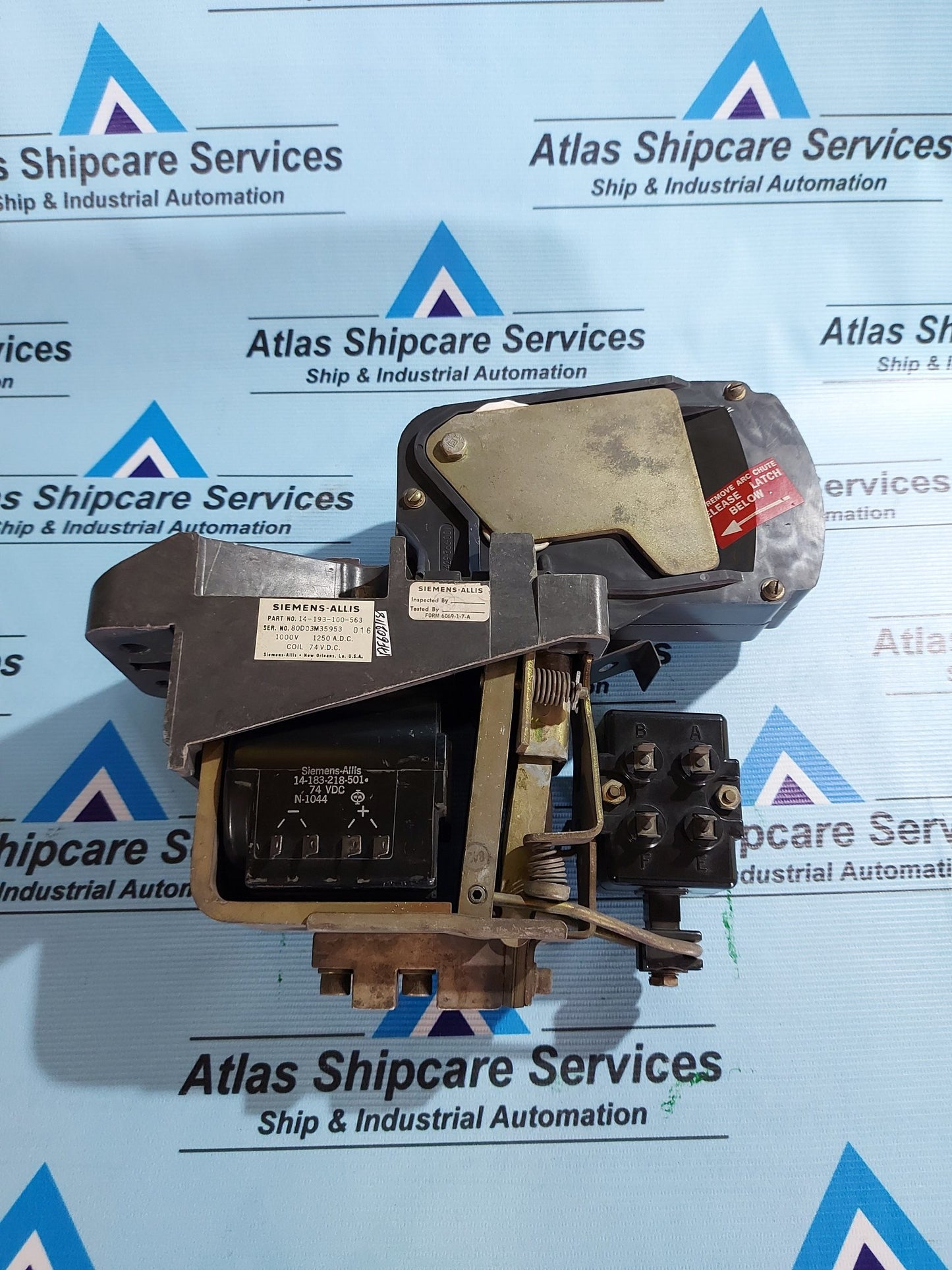 SIEMENS 14-193-100-563 DC CONTACTOR 1250 AMPS 1000V COIL 74 VDC