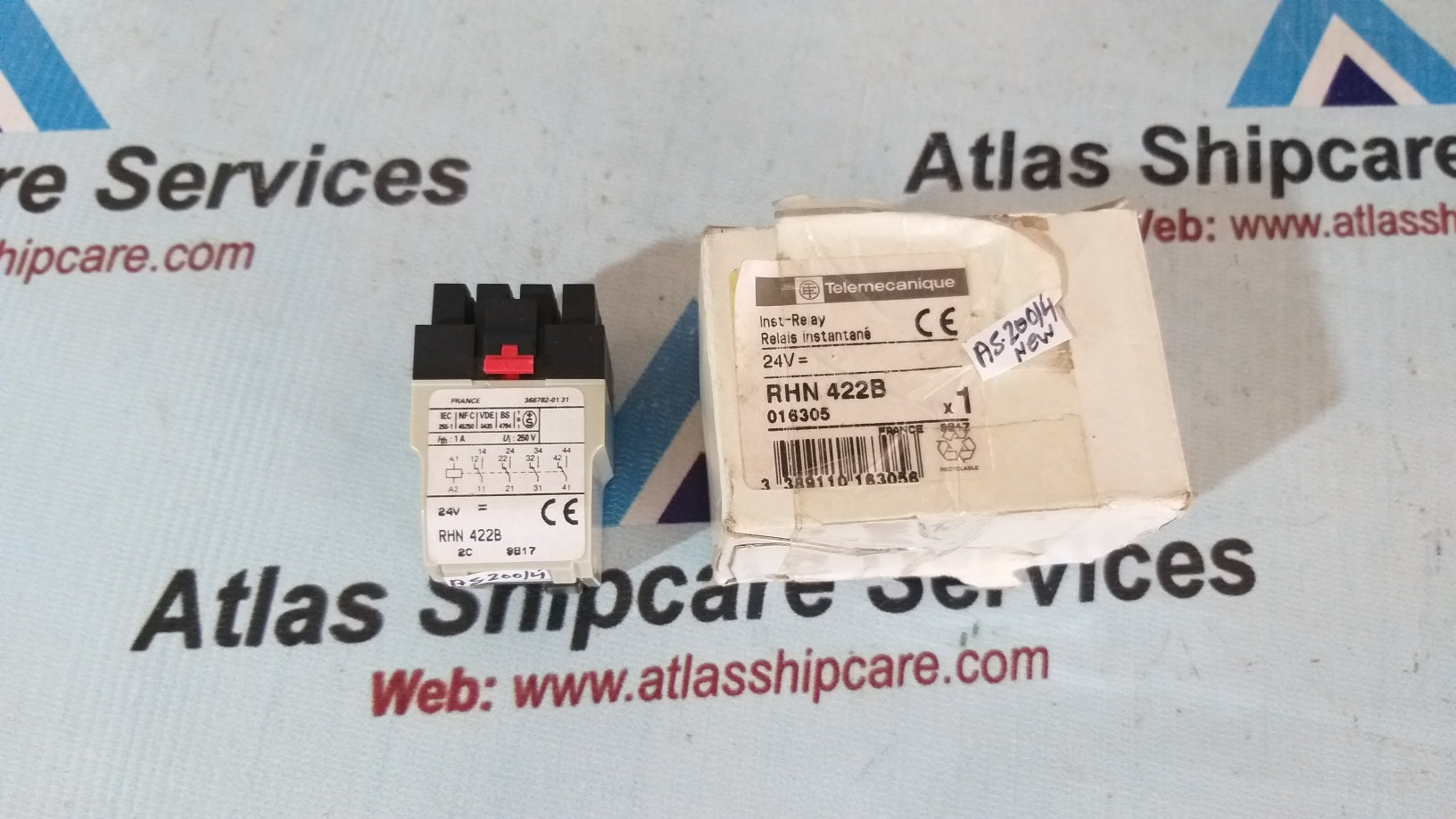 Schneider Electric RHN 422B Relay 24V With Base