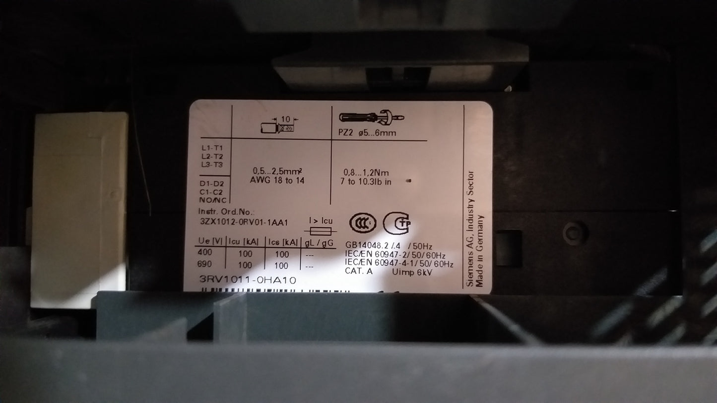 Siemens 3RK1301-0HB00-1AA2 RS1-x Motor Starter