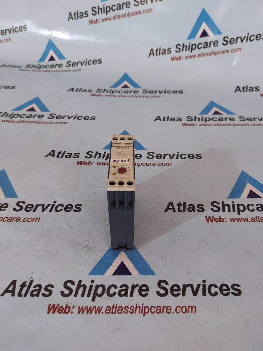 Siemens 7PU4020-3AB30 Timer Delay Relay