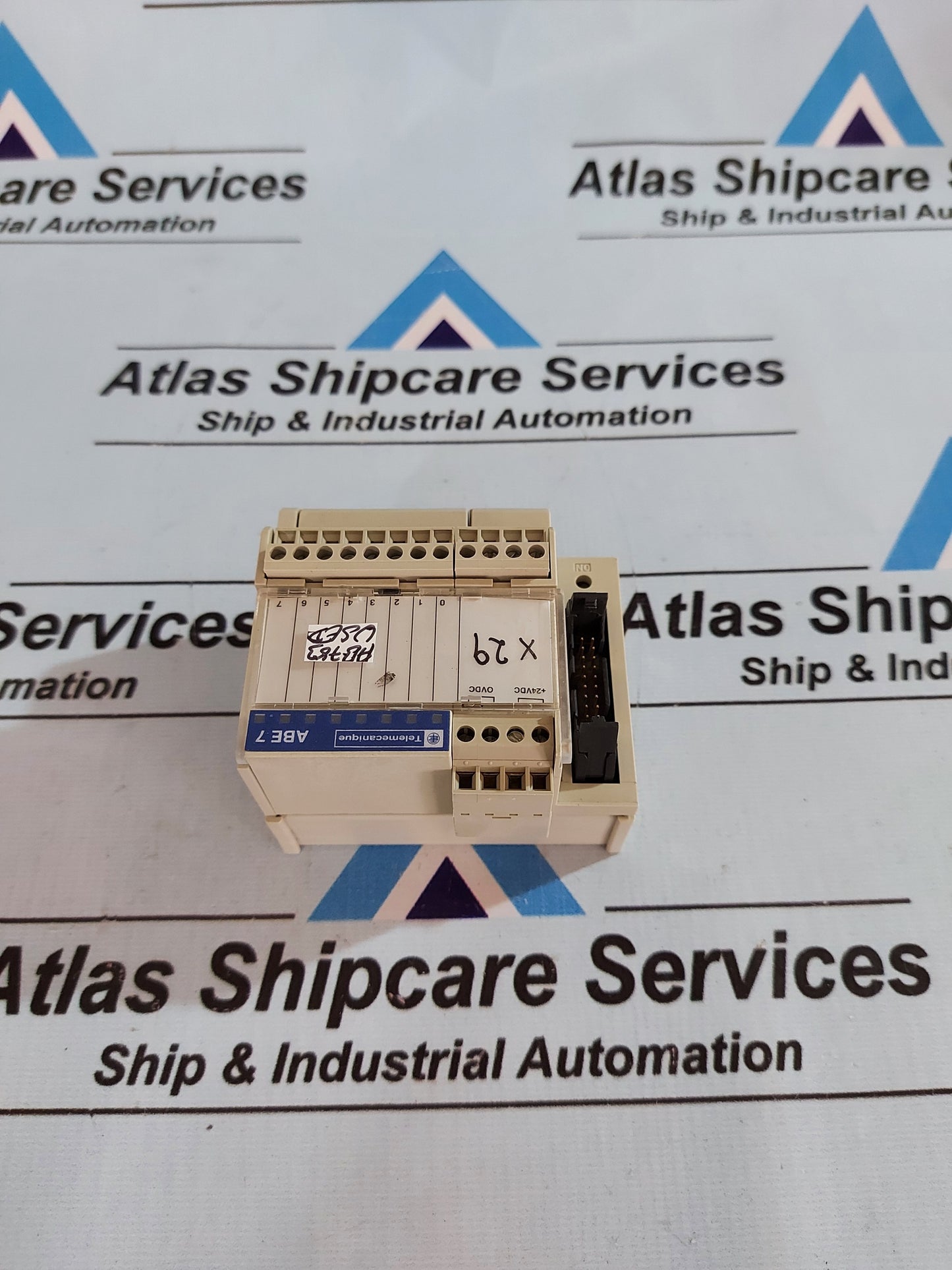 TELEMECANIQUE ABE7-R08S111 RELAY OUTPUT MODULE