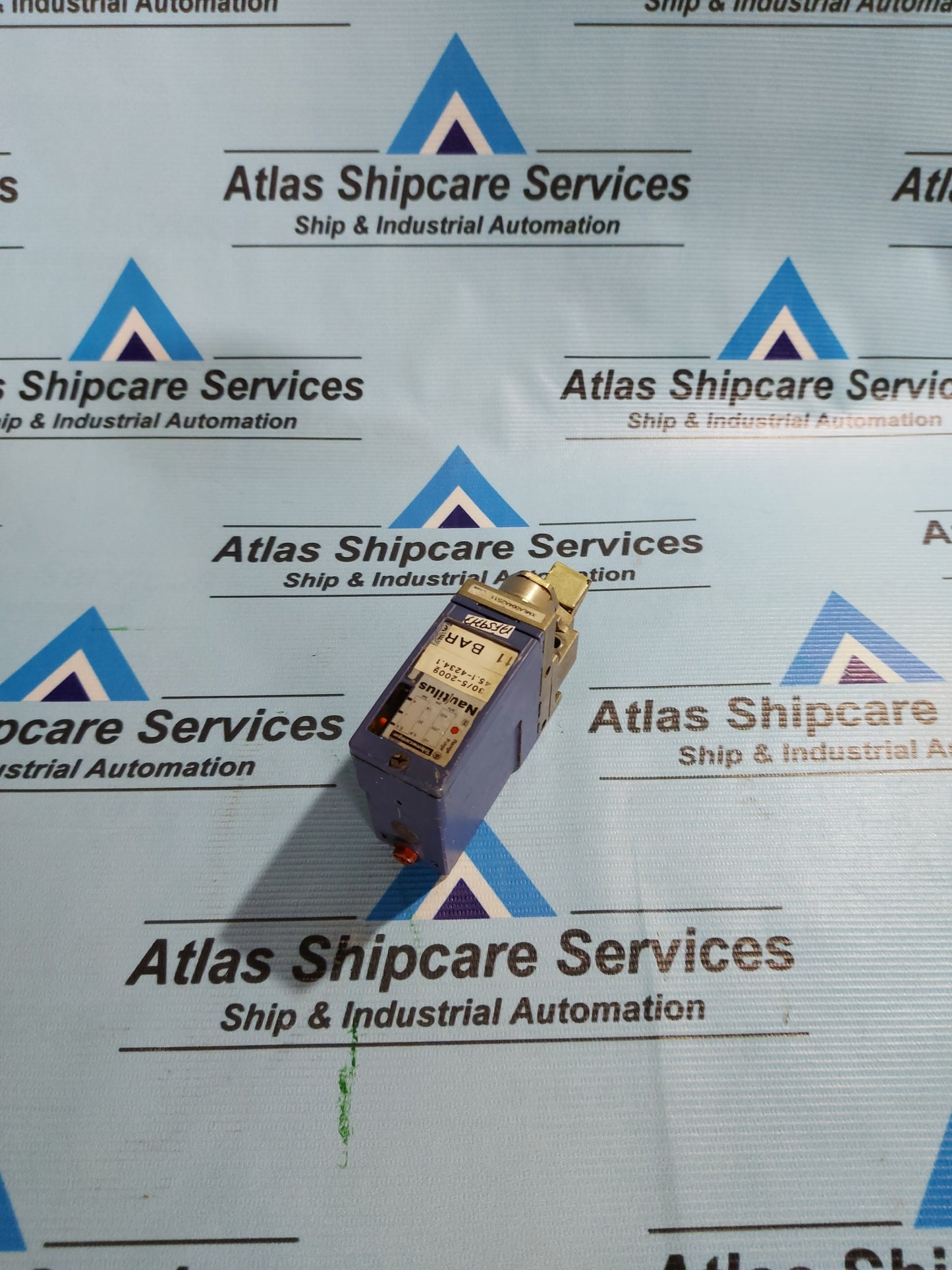 TELEMECANIQUE XMLA004A2S11 PRESSURE SWITCH