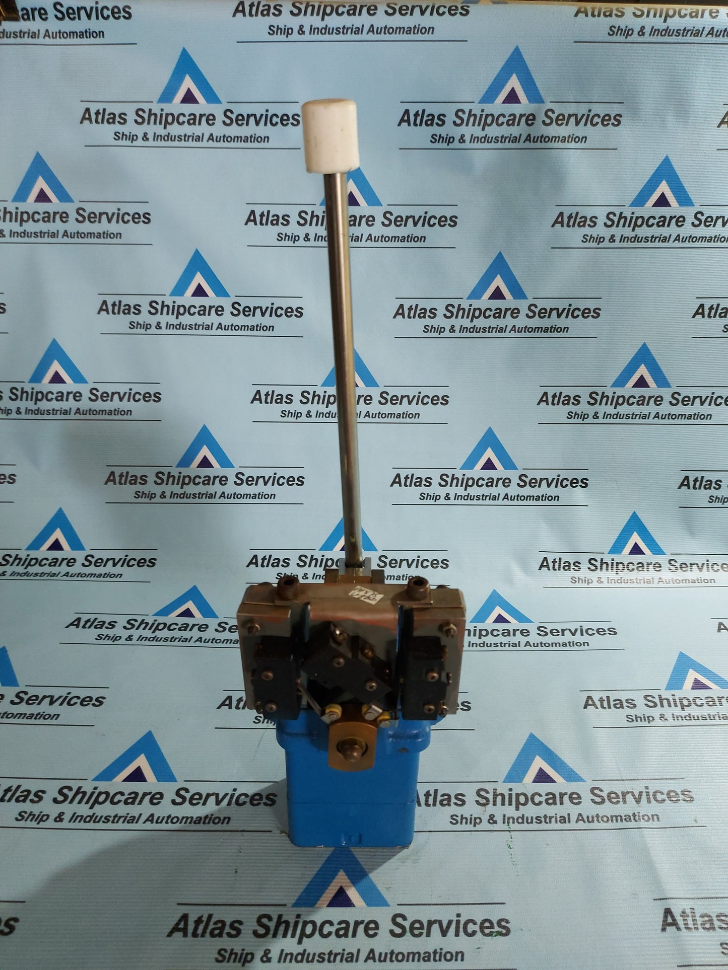 UCHIDA OIL HYDRAULICS 2RE7L05-13-994-1 DIRECTIONAL CONTROL VALVE