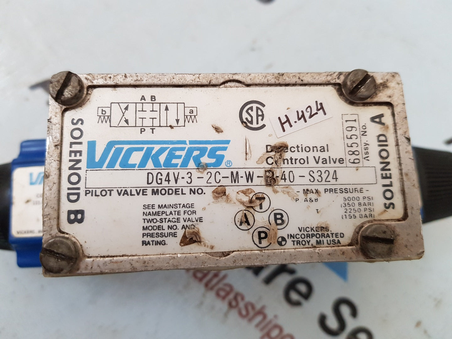 VICKERS DG4V-3-2C-M-W-B-40-S324 DIRECTIONAL CONTROL VALVE H424