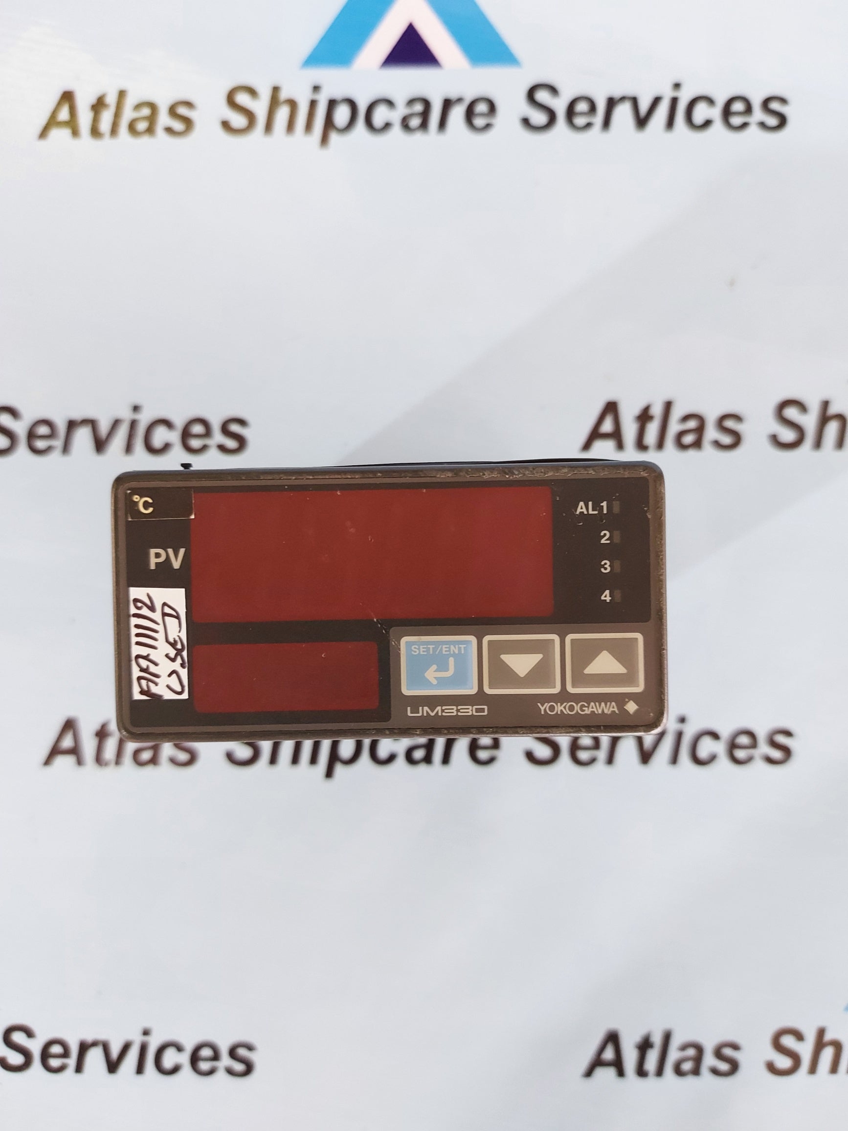 YOKOGAWA UM330-00 DIGITAL TEMPERATURE INDICATOR STYLE.S3