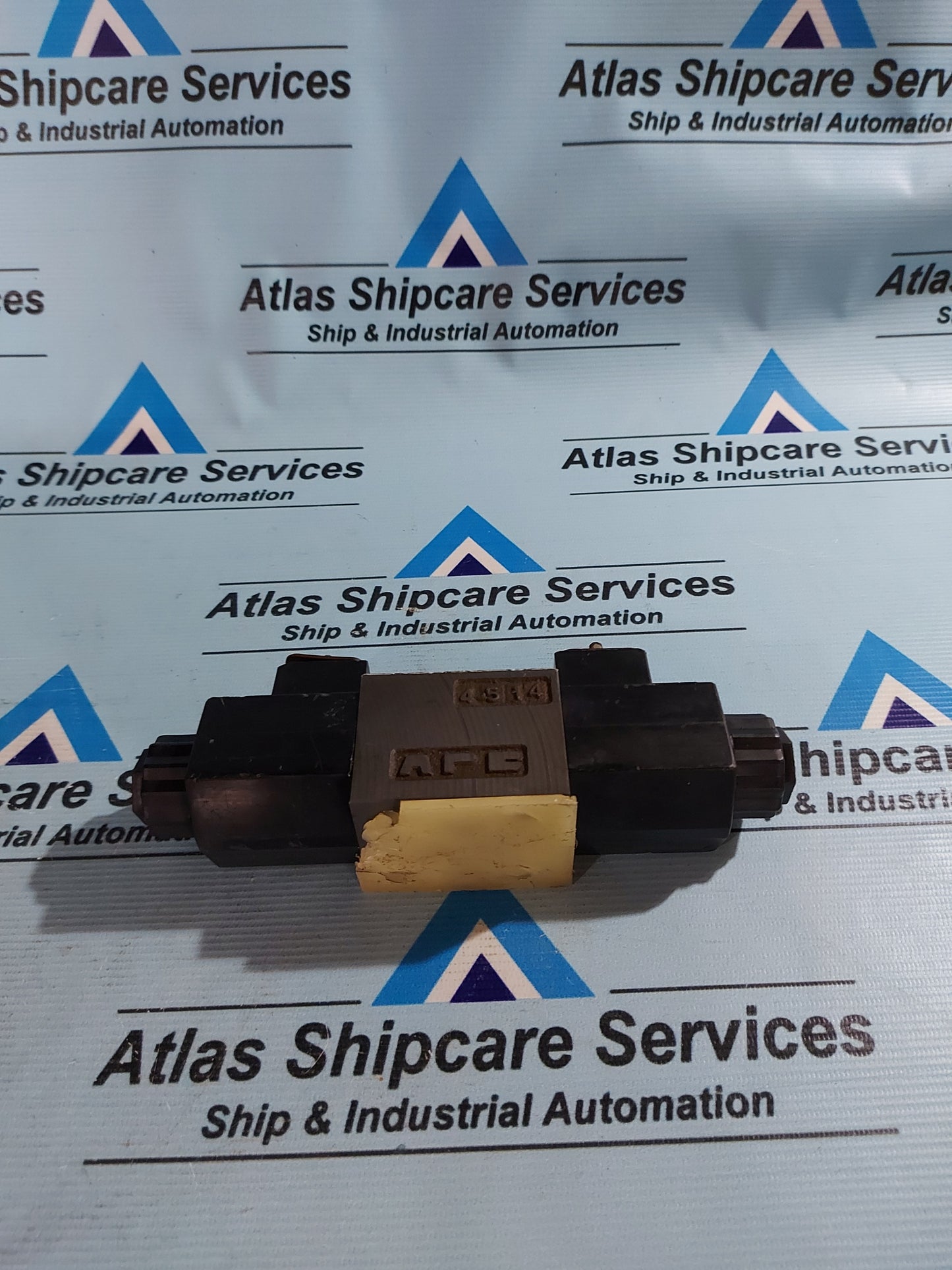 YUKEN DSG-01-3C4-D24-N-50 SOLENOID OPERATED DIRECTIONAL VALVE